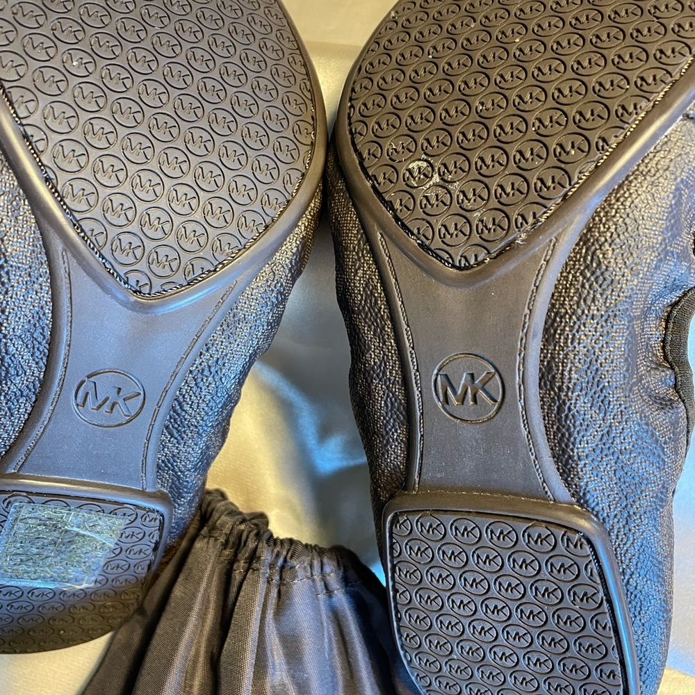 Never worn Michael Kors ballet flats - Picture 3 of 6